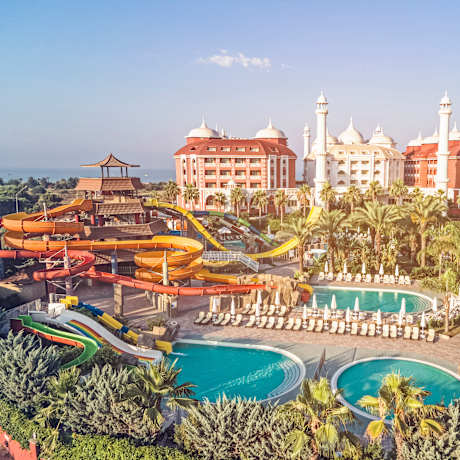 Royal Taj Mahal Hotel